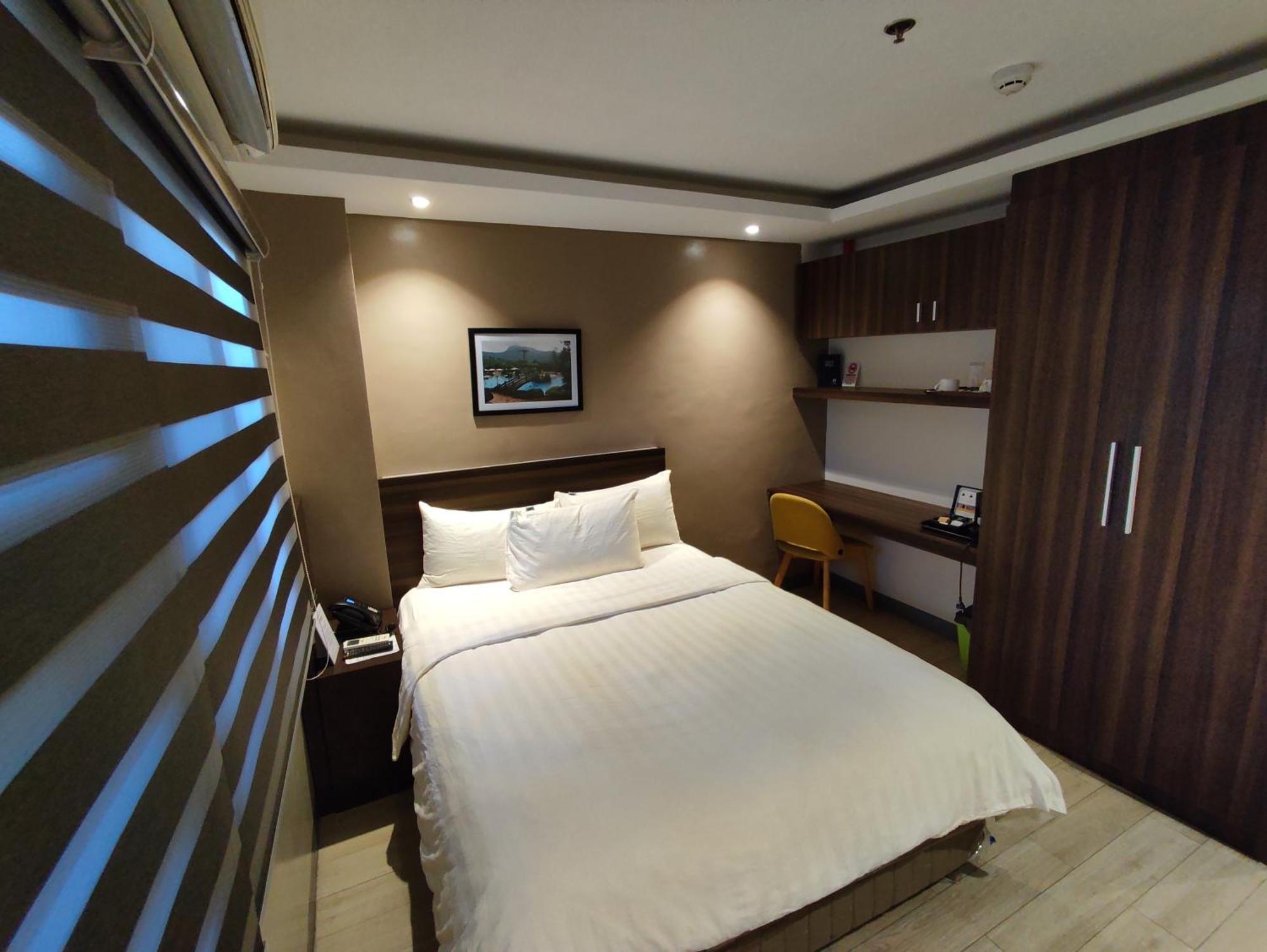Hotel Inigo Legazpi Exterior photo